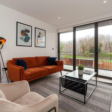 Modern 2 Bedroom Apartment In Wimbledon Londra Dış mekan fotoğraf